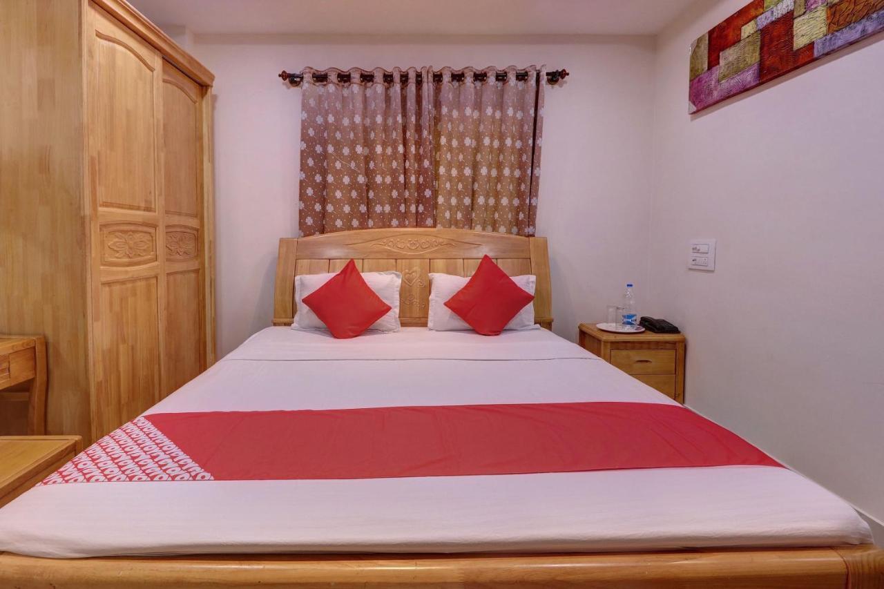 Oyo 24245 Dv Residency Hotel Bhadravati Ngoại thất bức ảnh